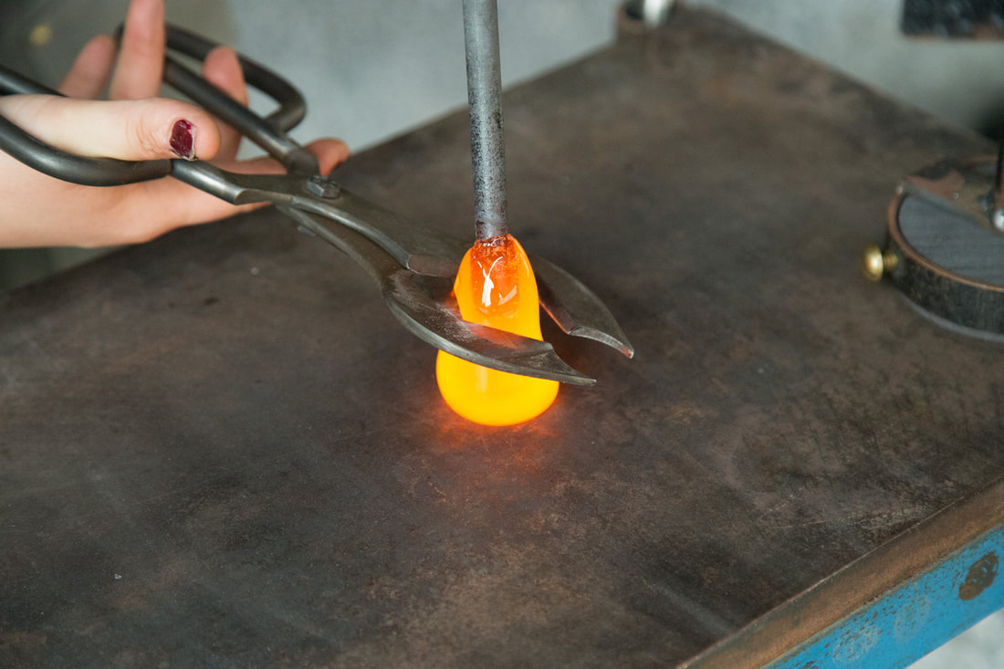 Glass Blowing: Complete Beginner's Guide